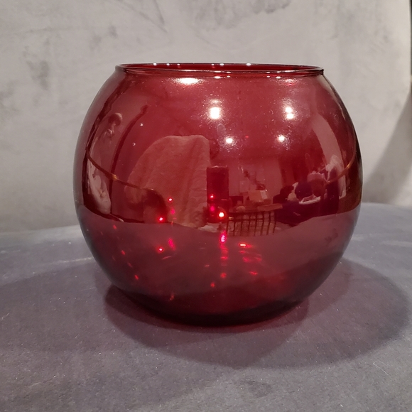 Red Glass Fishbowl Vase - Picture 2 of 4